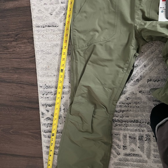 Roxy Women's Rideout Ski overalls - Picture 10 of 11